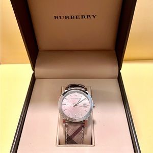 Burberry “The City” Quartz Women’s Wrist Watch